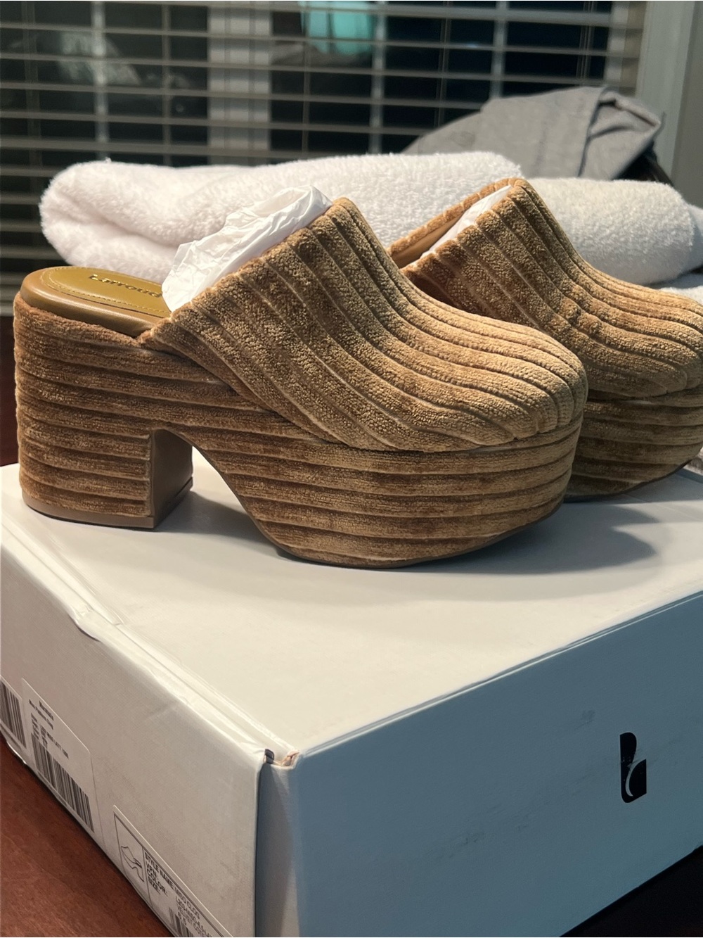 Larroude Latte Velvet Clogs - Picture 2 of 12